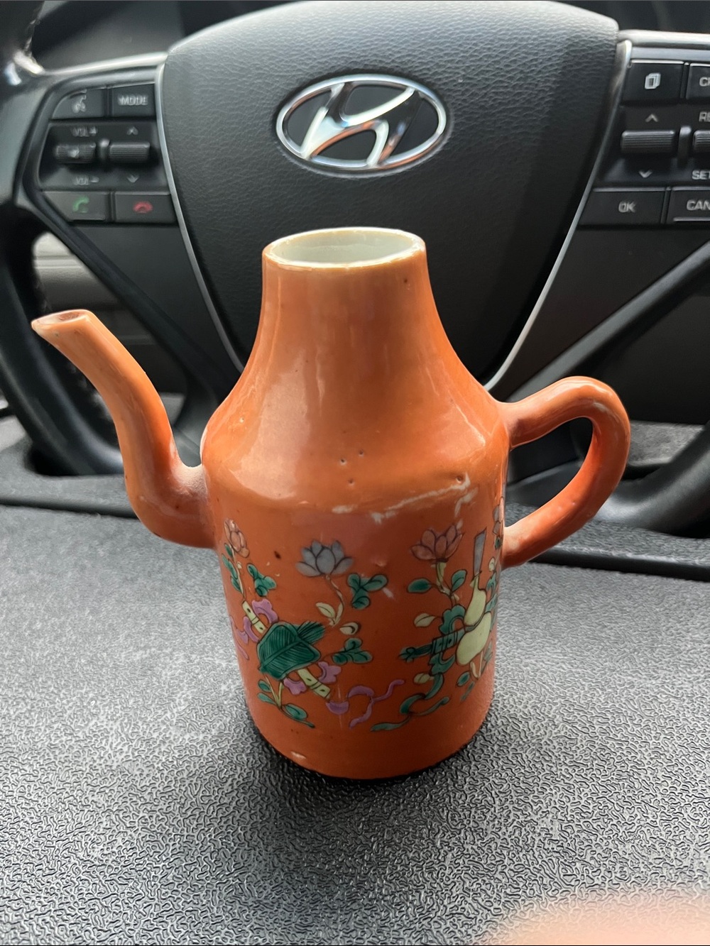 Chinese vintage ceramic pot